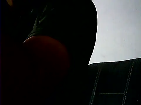 Snapshot of Nightservice27 chatting on October 28, 2025, 5:15 pm Nightservice27 online show from October 28, 2025, 5:15 pm