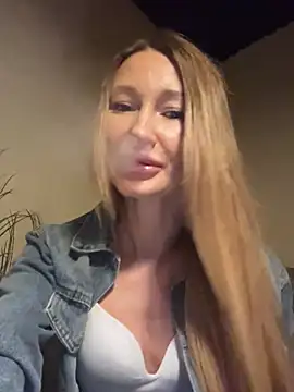 Snapshot of Sweet_Pussy2024 chatting on February 1, 2025, 11:21 am Sweet Pussy2024 online show from February 1, 2025, 11:21 am