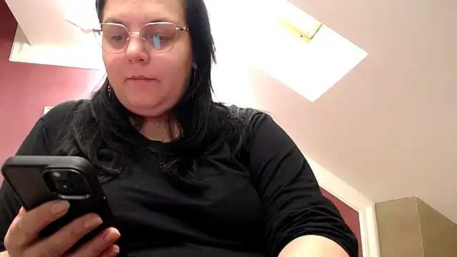 Wetandnaughtyxx online show from April 2, 2026, 6:00 am