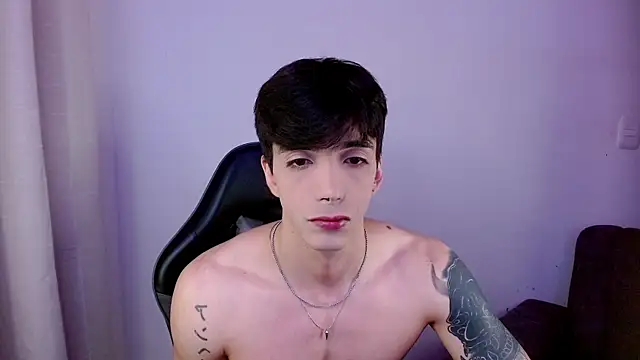 H3ll B0I online show from June 29, 2026, 8:42 am