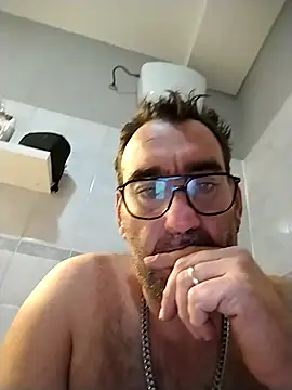 Snapshot of Hardasanut chatting on October 10, 2025, 8:19 pm Hardasanut online show from October 10, 2025, 8:19 pm