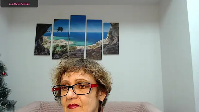 Snapshot of SexyGrandma_ chatting on February 1, 2025, 4:46 am SexyGrandma  online show from February 1, 2025, 4:46 am