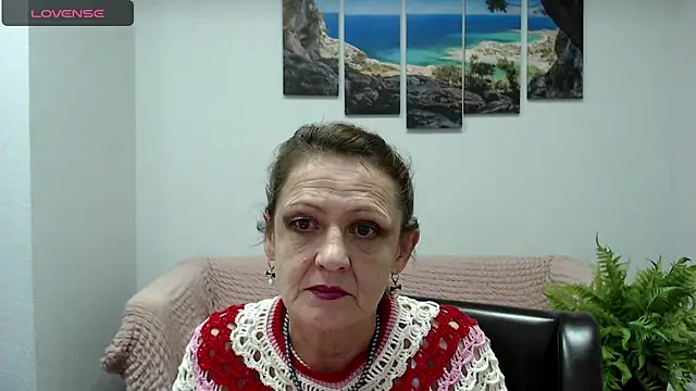 Snapshot of SexyGrandma_ chatting on February 4, 2025, 4:48 am SexyGrandma  online show from February 4, 2025, 4:48 am