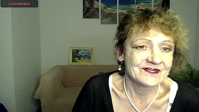 Snapshot of SexyGrandma_ chatting on February 8, 2025, 3:31 pm SexyGrandma  online show from February 8, 2025, 3:31 pm
