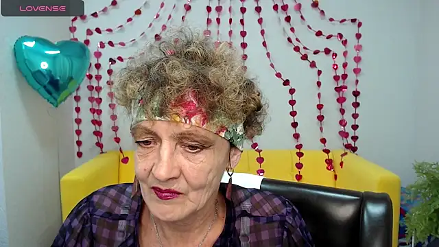 Snapshot of SexyGrandma_ chatting on February 10, 2025, 3:53 pm SexyGrandma  online show from February 10, 2025, 3:53 pm