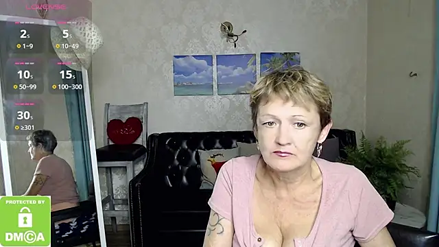 Snapshot of SexyGrandma_ chatting on September 23, 2025, 4:32 pm SexyGrandma  online show from September 23, 2025, 4:32 pm
