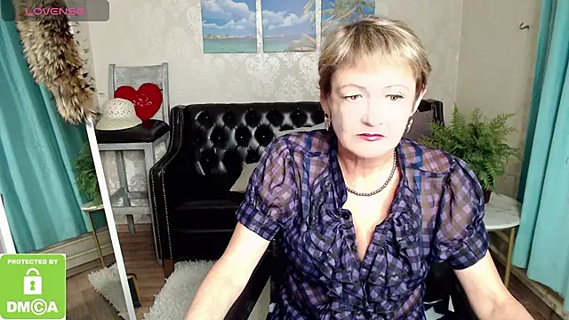 Snapshot of SexyGrandma_ chatting on October 1, 2025, 3:18 pm SexyGrandma  online show from October 1, 2025, 3:18 pm