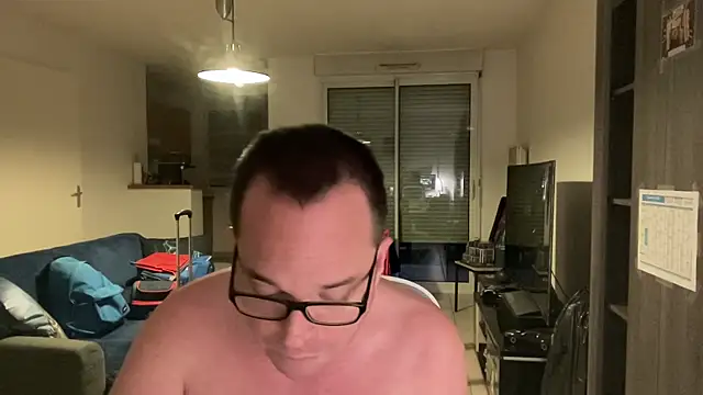 Funnyjul31 online show from January 10, 2026, 5:04 pm