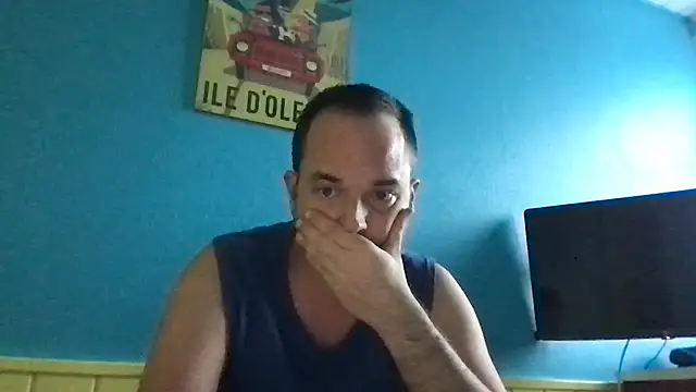 Funnyjul31 online show from January 12, 2026, 3:28 pm