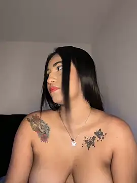 mari pauli x online show from February 19, 2025, 8:22 am