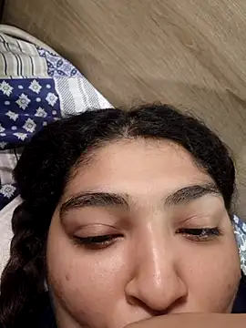 naina78910 online show from October 4, 2025, 4:38 pm