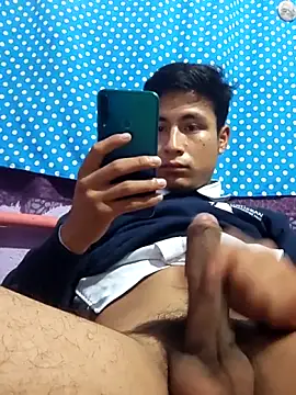 EduardoEspinoza12 online show from October 6, 2025, 7:55 pm