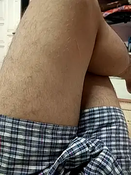 Rahulsrk2295 online show from January 26, 2025, 3:47 pm