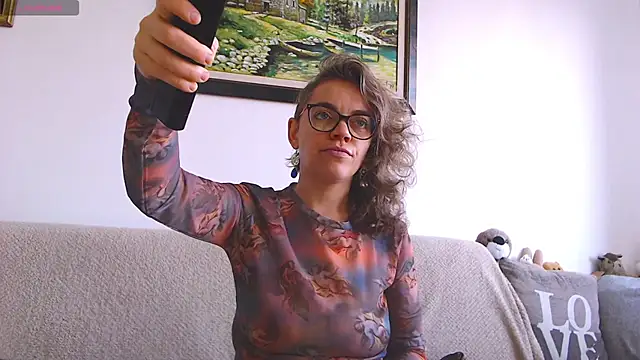 Ju-Hot online show from March 2, 2025, 3:37 pm