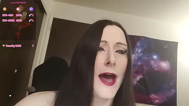 Ivyrose4999 online show from November 6, 2025, 4:08 pm