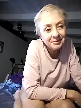 divinaerotica online show from November 18, 2025, 3:16 pm