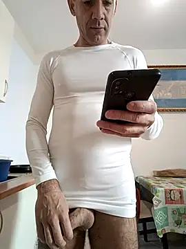 juanignacioargentino online show from February 6, 2025, 1:32 pm