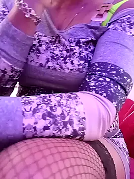 Snapshot of Juliana60 chatting on February 1, 2025, 10:37 am Juliana60 online show from February 1, 2025, 10:37 am