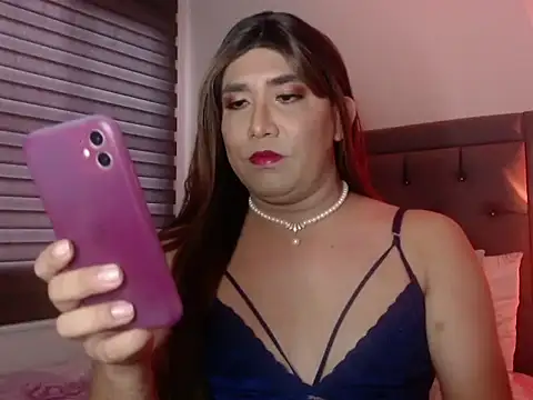 Snapshot of k_i_m_o_r_a_h chatting on February 17, 2026, 9:43 pm k i m o r a h online show from February 17, 2026, 9:43 pm