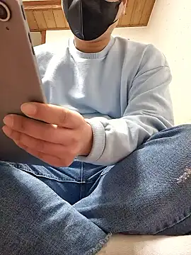 Snapshot of Tyyyggjju chatting on December 22, 2025, 3:42 pm Tyyyggjju online show from December 22, 2025, 3:42 pm