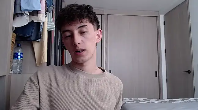 miketwink online show from March 13, 2025, 5:18 pm