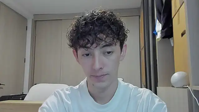 miketwink online show from September 16, 2025, 12:11 am