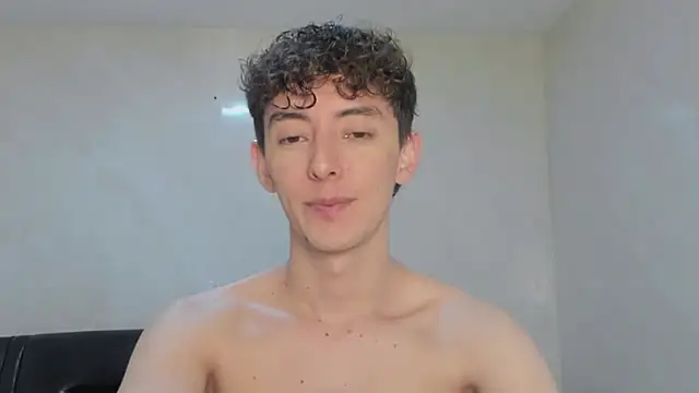 miketwink online show from November 22, 2025, 12:31 am