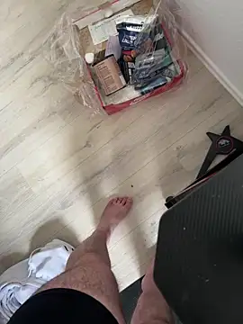 Snapshot of Mo_2003 chatting on February 10, 2025, 2:37 pm Mo 2003 online show from February 10, 2025, 2:37 pm