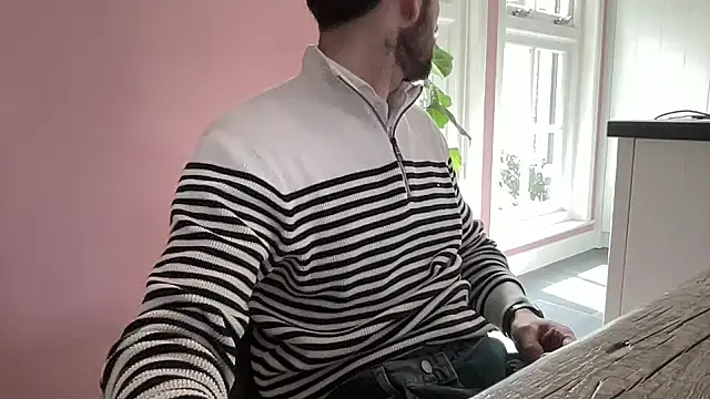 bullyboyy online show from April 3, 2026, 12:14 pm