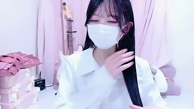 Megu-mimi online show from October 20, 2025, 2:17 pm