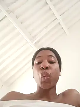 Zaira Rose  online show from October 22, 2025, 3:12 pm