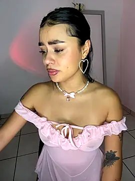 Snapshot of meli_ortiz_ chatting on September 25, 2025, 3:49 pm meli ortiz  online show from September 25, 2025, 3:49 pm