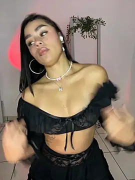 meli ortiz  online show from October 29, 2025, 3:25 pm