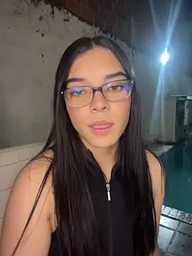 eileensophi online show from March 6, 2026, 4:09 am