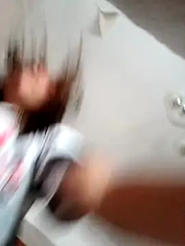 sexy lady2 online show from September 28, 2025, 4:45 pm