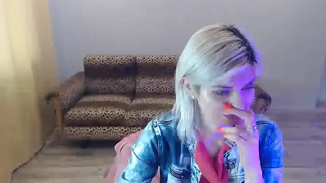 Snapshot of SexyBeatriice chatting on January 31, 2025, 1:12 pm SexyBeatriice online show from January 31, 2025, 1:12 pm