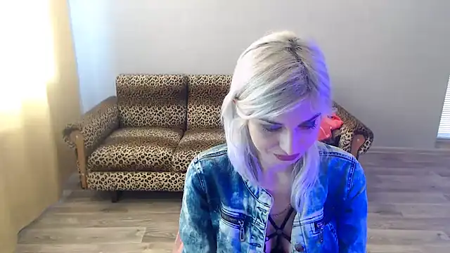Snapshot of SexyBeatriice chatting on February 22, 2025, 7:23 am SexyBeatriice online show from February 22, 2025, 7:23 am