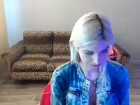 Snapshot of SexyBeatriice chatting on February 27, 2025, 7:12 am SexyBeatriice online show from February 27, 2025, 7:12 am