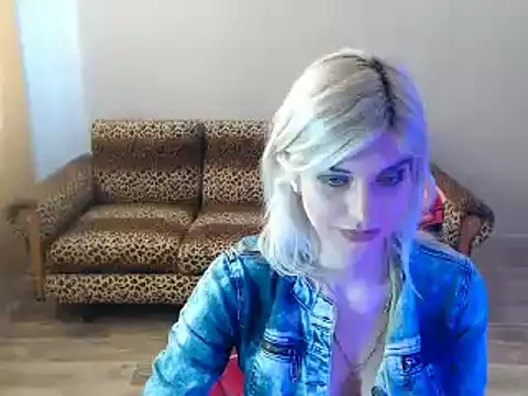 Snapshot of SexyBeatriice chatting on February 28, 2025, 10:41 am SexyBeatriice online show from February 28, 2025, 10:41 am