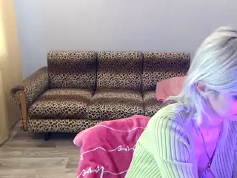 Snapshot of SexyBeatriice chatting on March 18, 2025, 7:19 am SexyBeatriice online show from March 18, 2025, 7:19 am