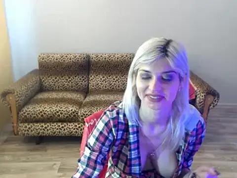 Snapshot of SexyBeatriice chatting on March 20, 2025, 10:32 am SexyBeatriice online show from March 20, 2025, 10:32 am