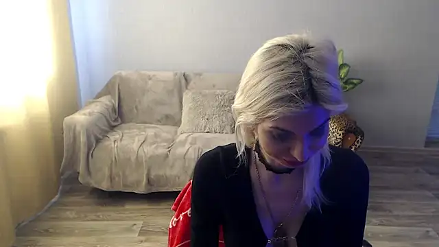 SexyBeatriice online show from March 29, 2026, 6:24 am