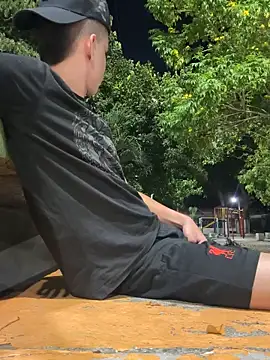 Snapshot of arevalo1124 chatting on November 18, 2025, 5:23 am arevalo1124 online show from November 18, 2025, 5:23 am