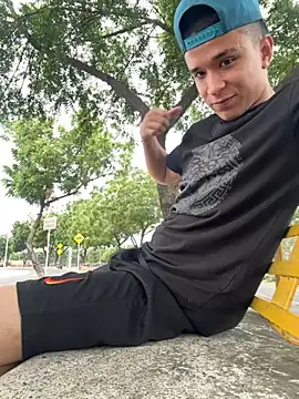 Snapshot of arevalo1124 chatting on November 18, 2025, 9:30 pm arevalo1124 online show from November 18, 2025, 9:30 pm