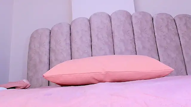 sharlott miller online show from January 9, 2026, 12:08 pm