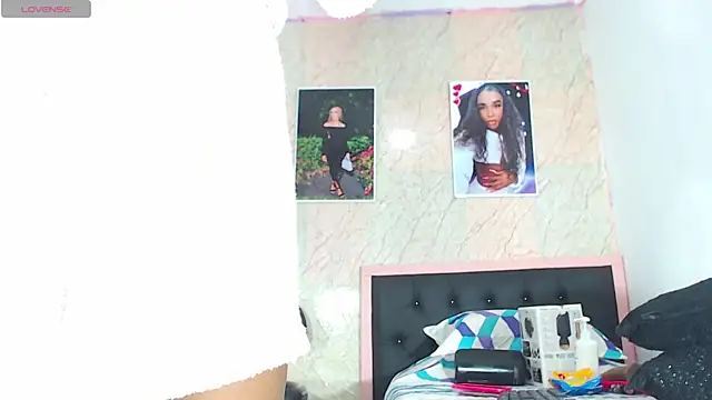 k stormi  online show from November 14, 2025, 1:26 am