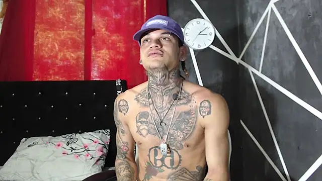 Snapshot of hot_man05 chatting on October 1, 2025, 2:01 pm hot man05 online show from October 1, 2025, 2:01 pm