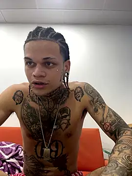 Snapshot of hot_man05 chatting on January 10, 2026, 12:12 am hot man05 online show from January 10, 2026, 12:12 am