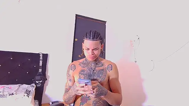 Snapshot of hot_man05 chatting on January 10, 2026, 7:59 pm hot man05 online show from January 10, 2026, 7:59 pm