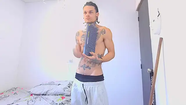 Snapshot of hot_man05 chatting on February 10, 2026, 6:23 pm hot man05 online show from February 10, 2026, 6:23 pm